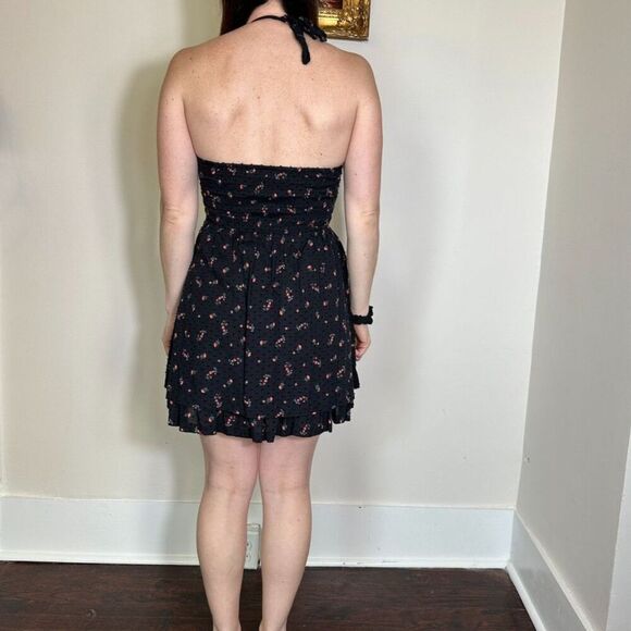 Guess Dress A Line Halter Floral Dress Fits like a 4/6 - Picture 2 of 7